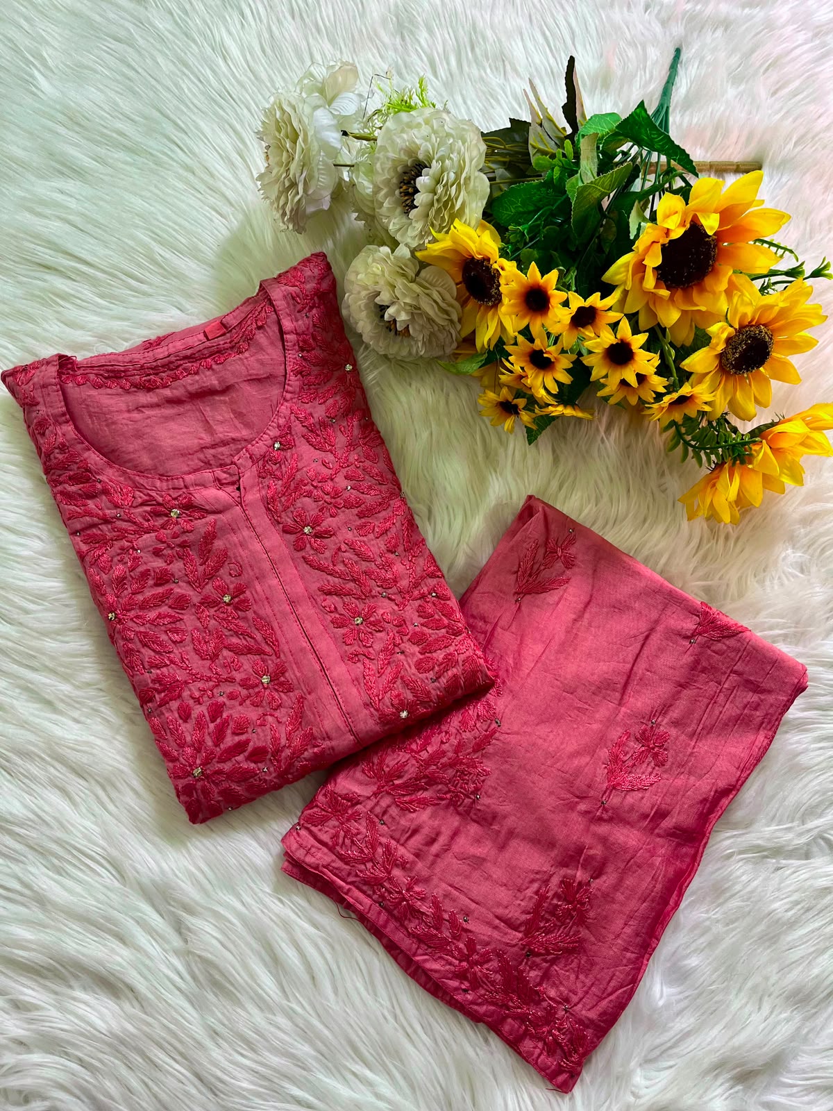 EXCLUSIVE CHANDERI 2-PIECE SET